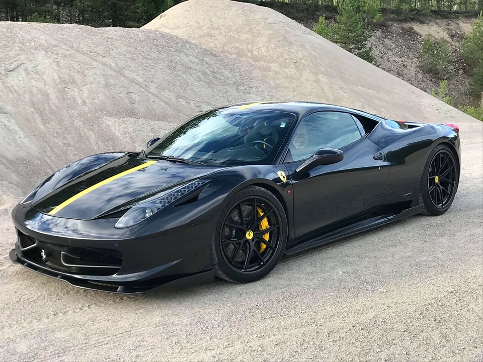 Ferrari Carbon