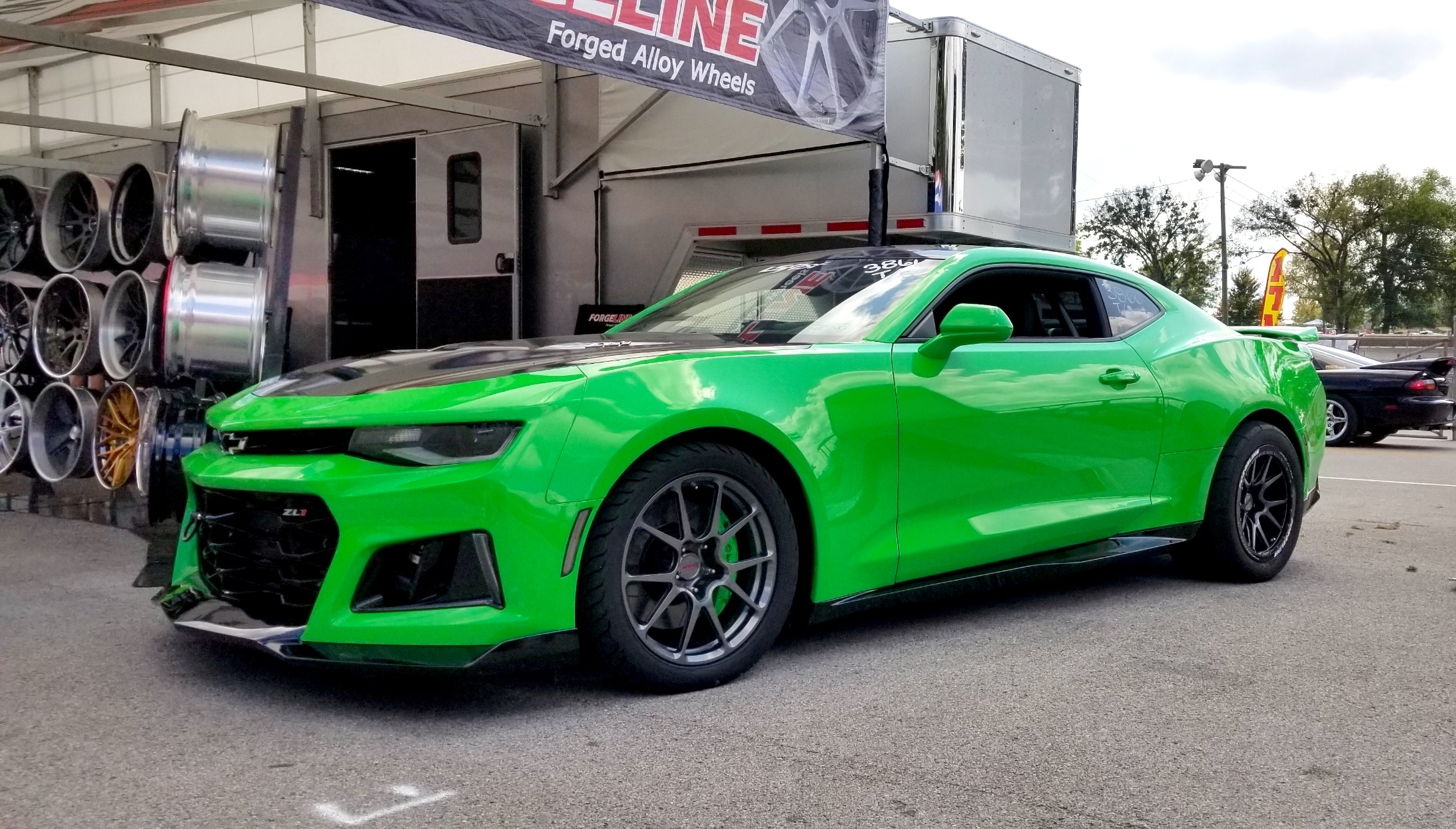 Doug Wheelover's 1175whp Chevrolet Camaro ZL1 on Forgeline GS1R ...